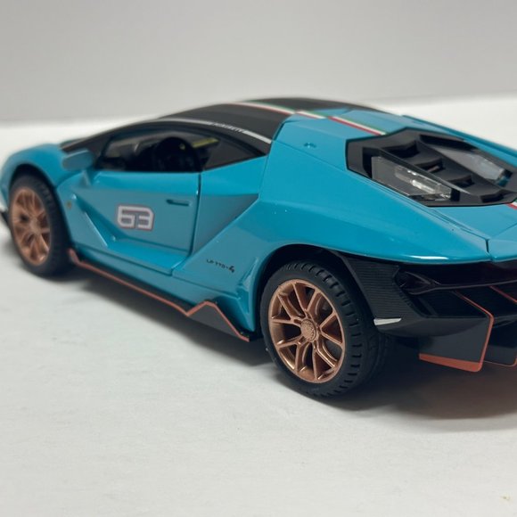 1:24 Lamborghini Centenario Diecast With Headlight & Taillight LED Blue - Picture 3 of 9